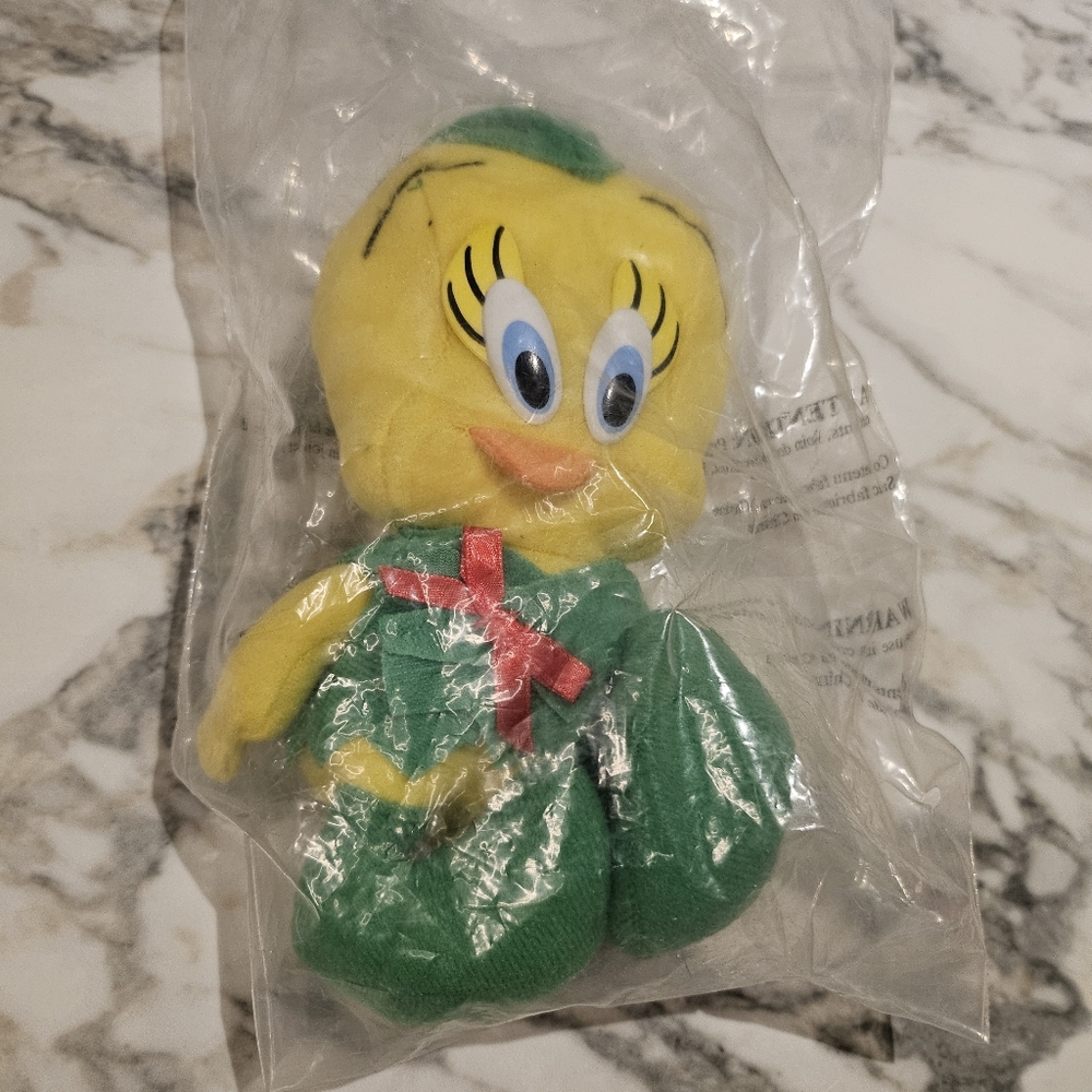 BNIB Vintage Robin Hood Tweety Bird Plush Toy